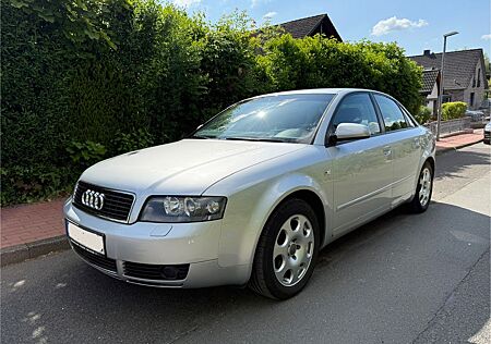 Audi A4 2.0l Gepflegtes Rentnerfahrzeug