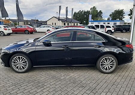Mercedes-Benz CLA 200 Coupe Progressive LED+Kamera+Ambiente+S