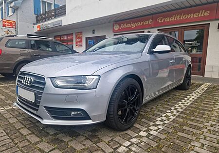 Audi A4 2.0 TDI 150 PS ultra Attraction Avant Attr...