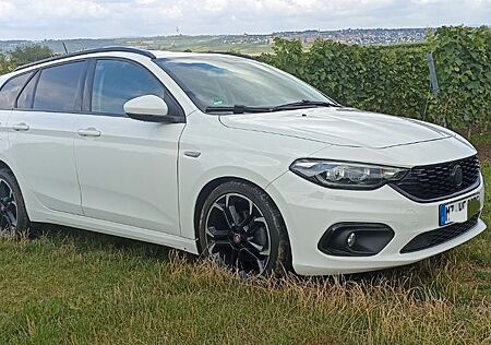 Fiat Tipo 1.6 MultiJet LOUNGE DCT LOUNGE