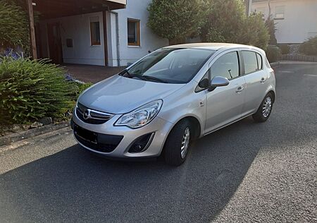 Opel Corsa Satellite 2011