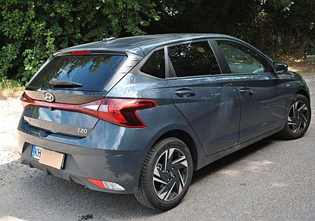 Hyundai i20 1.0 T-GDI 74kW Hybrid DCT Connect & Go C...