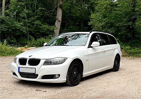 BMW 320d (E91) Sportpaket, Panorama, TÜV 12/25