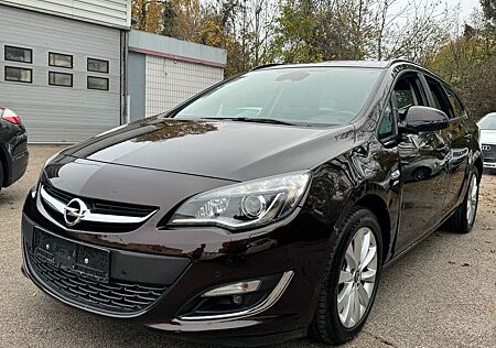 Opel Astra J Sports Tourer Active Tempomat Navi Sitzh