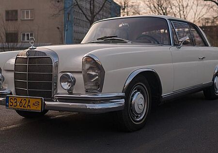 Mercedes-Benz 220 gebraucht kaufen Mercedes-Benz 220 Seb W111 Coupe (1964)