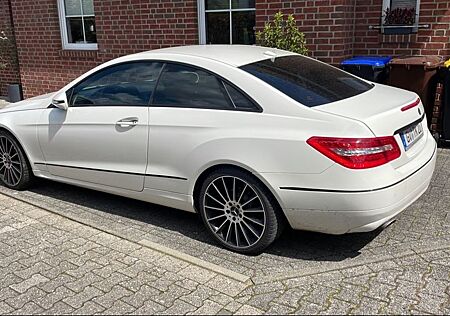 Mercedes-Benz 350 E350