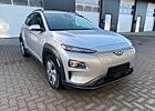 Hyundai Kona Elektro Style+Navi+204PS+8 Fach+SHZ+Temp+