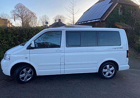 VW T5 Multivan Volkswagen 2.5 TDI Sondermodell United