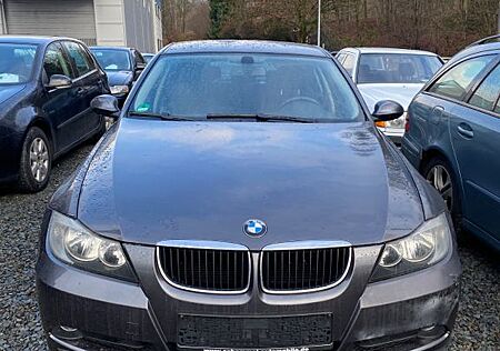 BMW 320i 320 3 Limousine