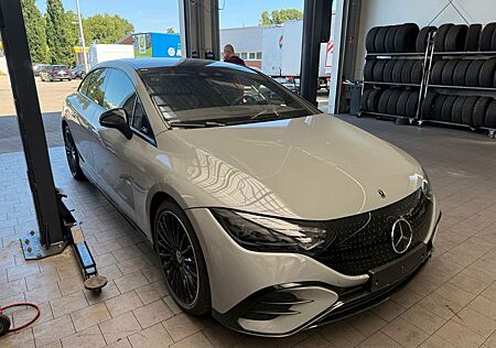 Mercedes-Benz EQE 350 /AMG/4MATIC/Night/Pano/Burmester