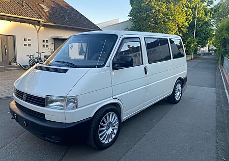 VW T4 Multivan Volkswagen /Standheizung/Klima/Wohnmobil/Top !!!