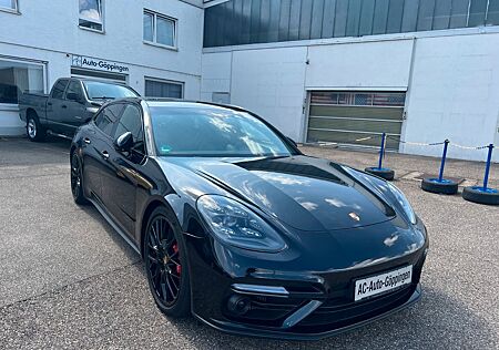 Porsche Panamera Sport Turismo Turbo / Vollausstattung