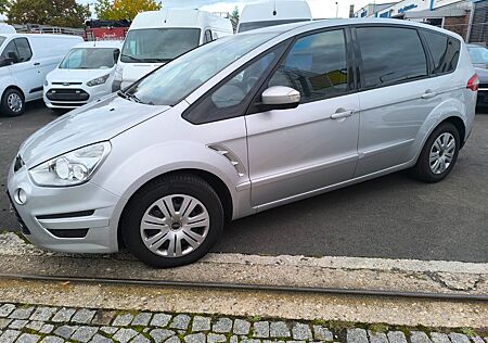 Ford S-Max 2,0 TDCi 7.Sitzer, Navi, PDC, AHK.