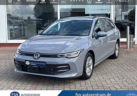 VW Golf Volkswagen VIII 1.5 eTSI DSG LED AHK Pano RFK WinterPa