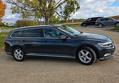 VW Passat Variant Volkswagen 2.0 TDI DSG Highline Variant ...