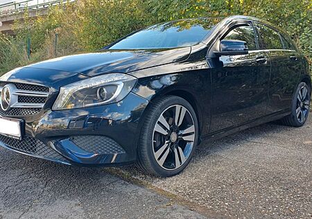 Mercedes-Benz A 200 CDI 4MATIC Urban DCT*Navi*TÜV NEU