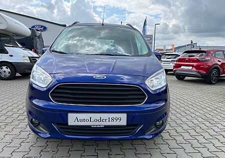 Ford Tourneo Courier 1.0 EcoBoost Titanium