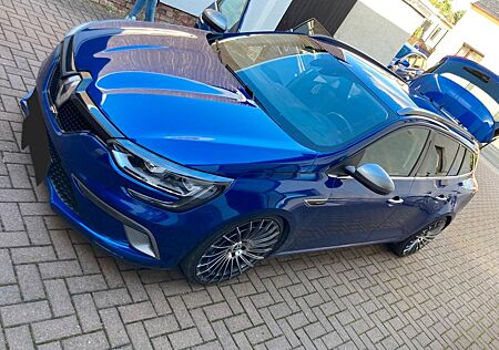 Renault Megane BLUE dCi 150 EDC Bose Edition Grandto...