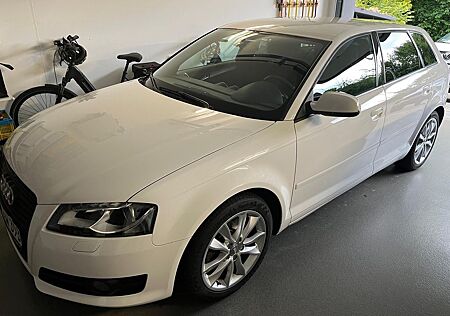 Audi A3 1.8 TFSI quattro Ambiente Sportback Ambiente