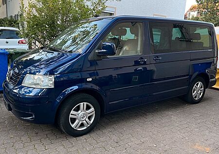 VW T5 Multivan Volkswagen Highline 2.Hd Vollausstattung Aut.