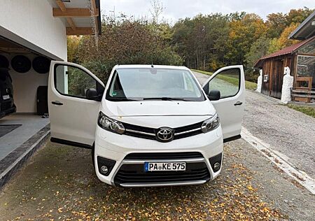 Toyota Pro Ace Proace (Verso) 2,0-l-D-4D 130kW L1 Team Deut...