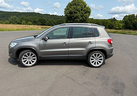 VW Tiguan Volkswagen 2.0 TSI 147kW Auto 4MOTION R-Line
