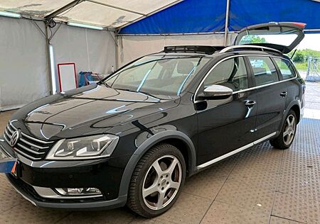 VW Passat Alltrack Volkswagen 2.0 TDI DSG 4MOT Pano AHK