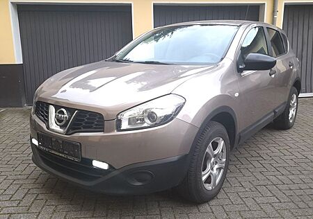 Nissan Qashqai 1.6 nur 90000KM Sauber Privat Angemeldet