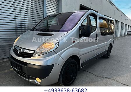 Opel Vivaro /9 Sitze/Klima/Tüv + Service NEU/