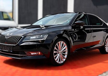 Skoda Superb Lim. Style 4x4/AHK/ACC/Standheizung