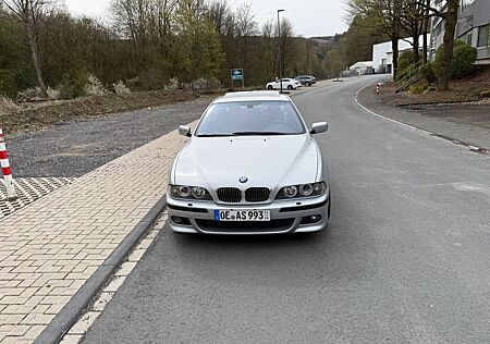 BMW 535i A -
