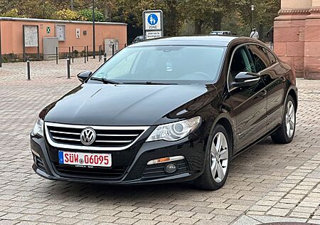 VW Passat Volkswagen CC Pano / Kamera/SHZ/Tempomat