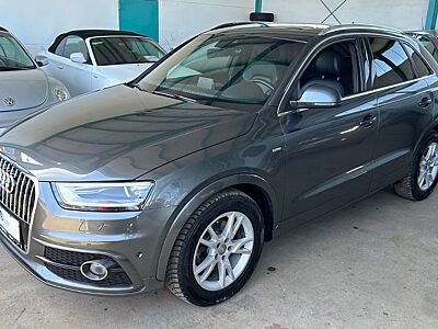 Audi Q3 2.0 TDI quattro S-tronic s-line*BOSE*Panorama