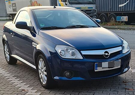 Opel Tigra 1.8 fast neue Alwetterreifen tüv 12.2025