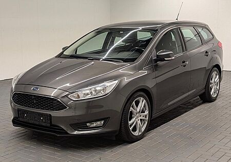 Ford Focus Turnier Tempomat/PDC/17-Zoll