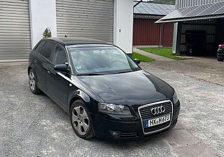 Audi A3 2.0 FSI Attraction Sportback Attraction
