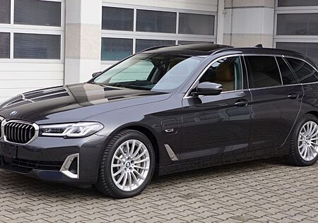 BMW 530e Touring Luxury Line/Pano.D/Driv.Assist Prof