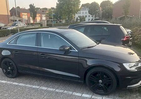 Audi A3 1.4 TFSI cod S tr. Attraction Sportback A...
