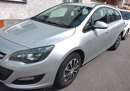 Opel Astra Sp. T. 1.6 CDTI eco Exklusiv 81 S/S 97...