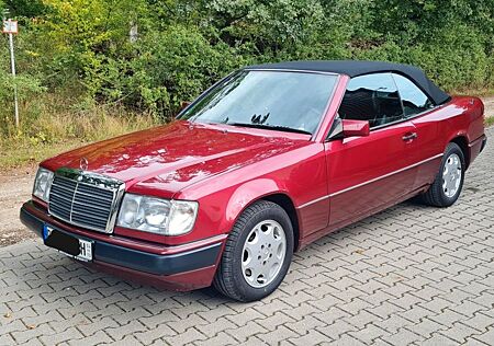 Mercedes-Benz CE 300