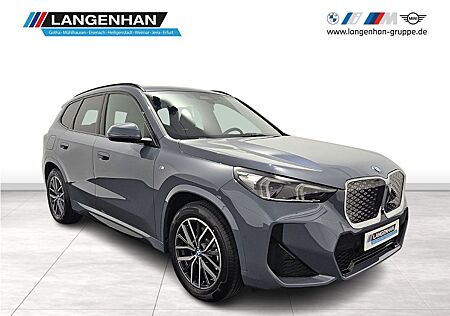 BMW iX1 xDrive30 M Sport AHK HUD Lenkradheizung