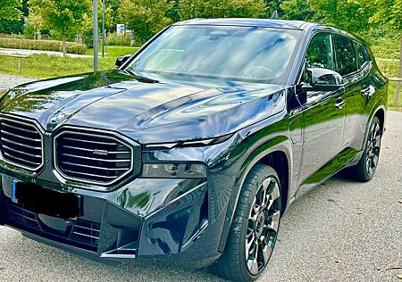BMW XM 4.4 - Gestikst, AHK, DriversPack,653PS