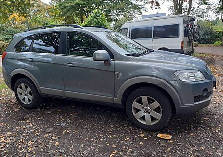 Chevrolet Captiva 2.4 LT 2WD 7-Sitzer LT TÜV-NEU