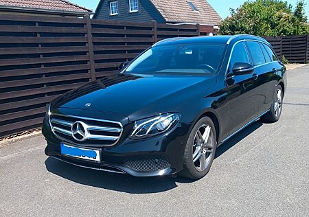 Mercedes-Benz E 200 T Autom. Avantgarde Navi Led Kamera