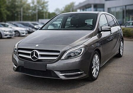 Mercedes-Benz B 180 Automatik / 26.057 Kilometer / 1. Besitz