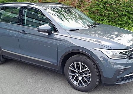 VW Tiguan Volkswagen 2.0 TDI SCR DSG Life Life