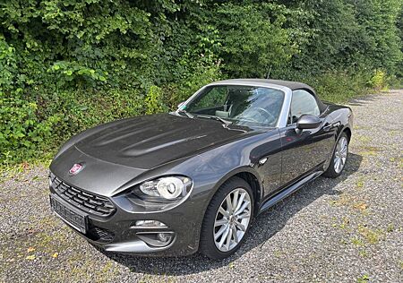Fiat 124 Spider Lusso Leder Klimaaut. 1. Hd. 31 tkm