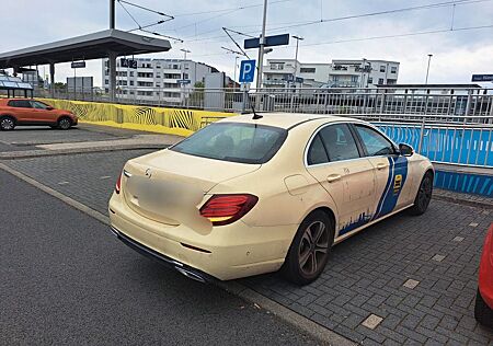 Mercedes-Benz E 220 d Autom. -