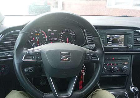 Seat Leon 1.4 TGI / ACC / PDC / Klima / LED / Sitzhei