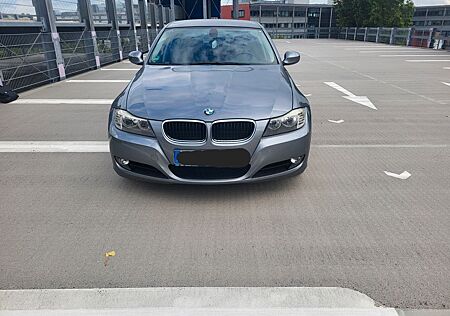 BMW 318i - Scheckheftgepflegt - TÜV bis 10/2026
